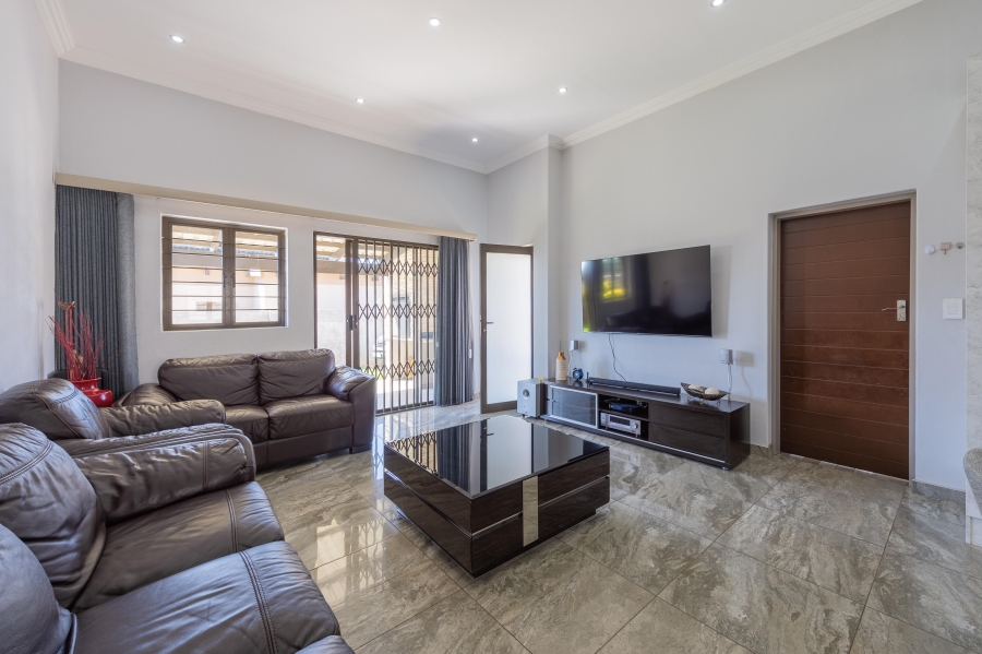 3 Bedroom Property for Sale in Geelhoutpark North West